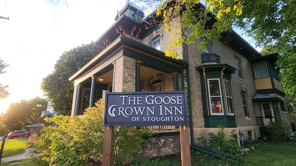 The Goose Crown Inn of Stoughton