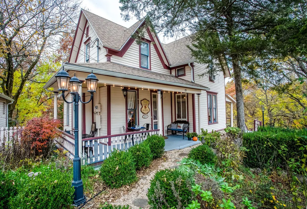 5 Ojo Inn Bed and Breakfast / Only 4-star B&B