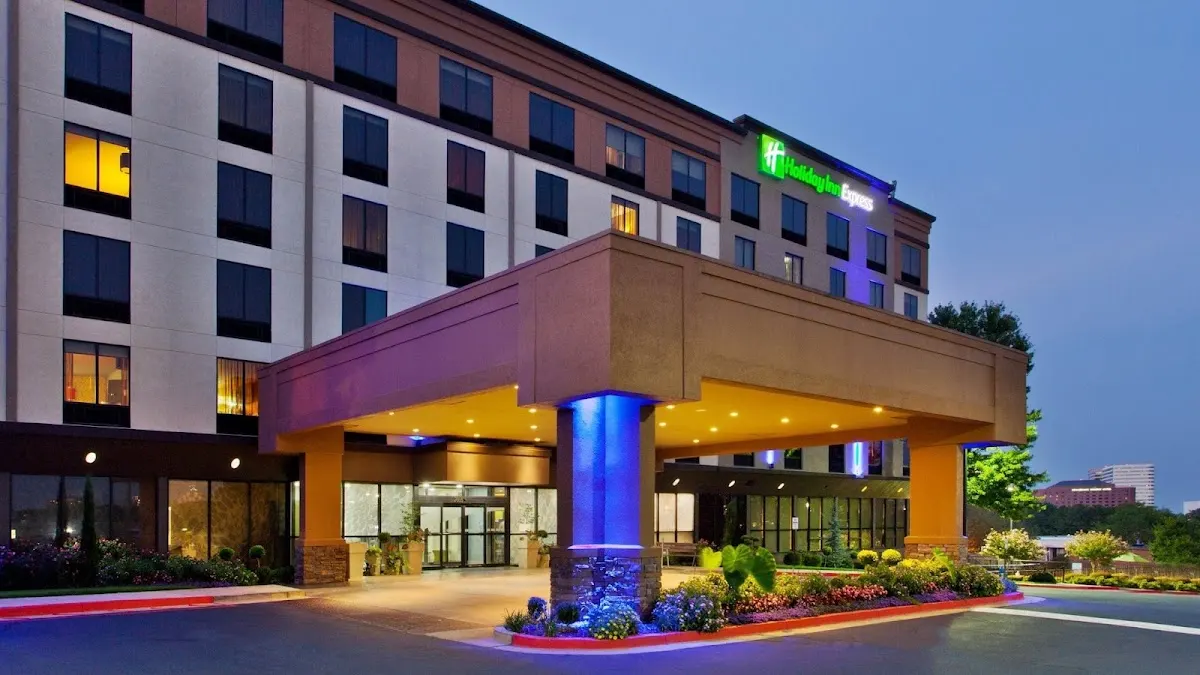 Holiday Inn Express Atlanta Galleria-Ballpark Area by IHG