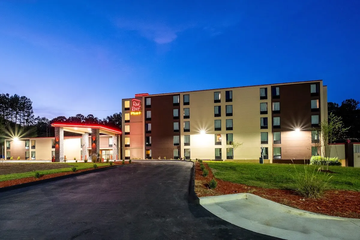 Red Roof PLUS+ Tuscaloosa - University