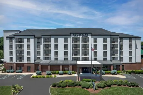 Courtyard by Marriott Bloomington