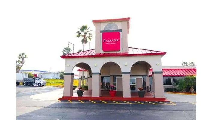 Ramada by Wyndham Davenport Orlando South