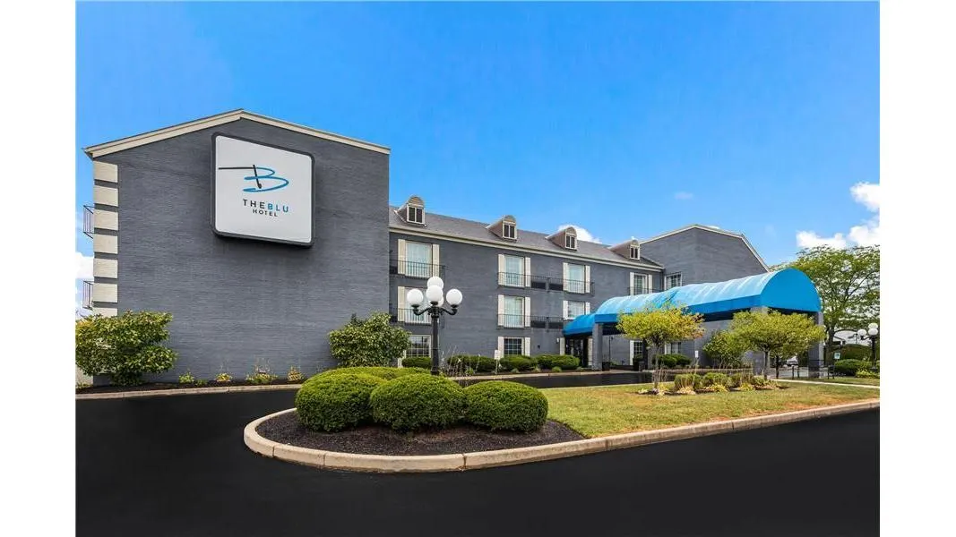 The Blu Hotel Blue Ash Cincinnati, an Ascend Collection Hotel