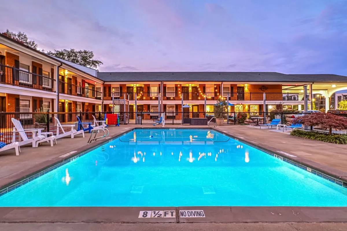 The Guest Lodge Gainesville