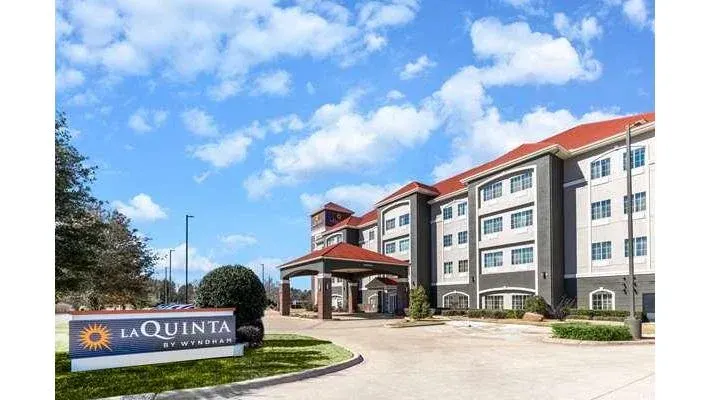 La Quinta Inn & Suites by Wyndham Mt. Pleasant