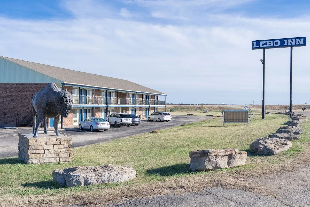 Lebo Inn