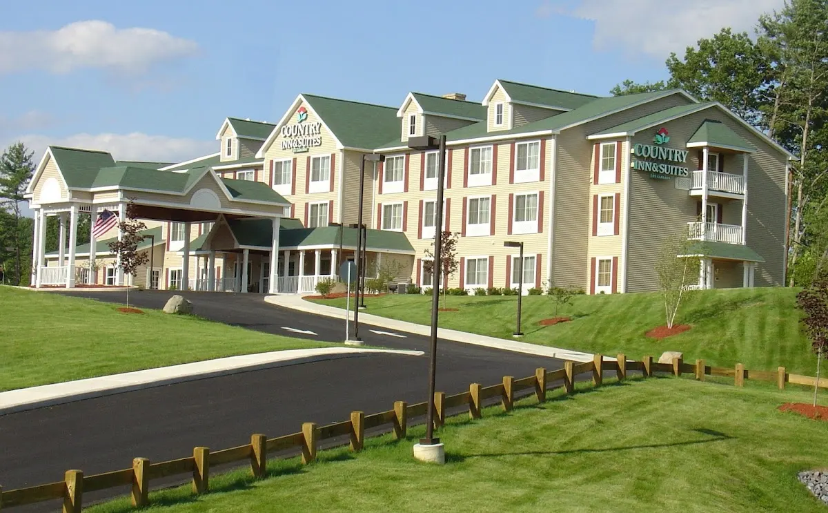 Country Inn & Suites by Radisson, Queensbury - Lake George