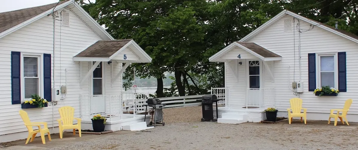 Dockside Lake Resort