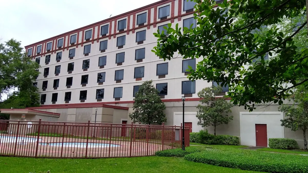 Signature Hotel