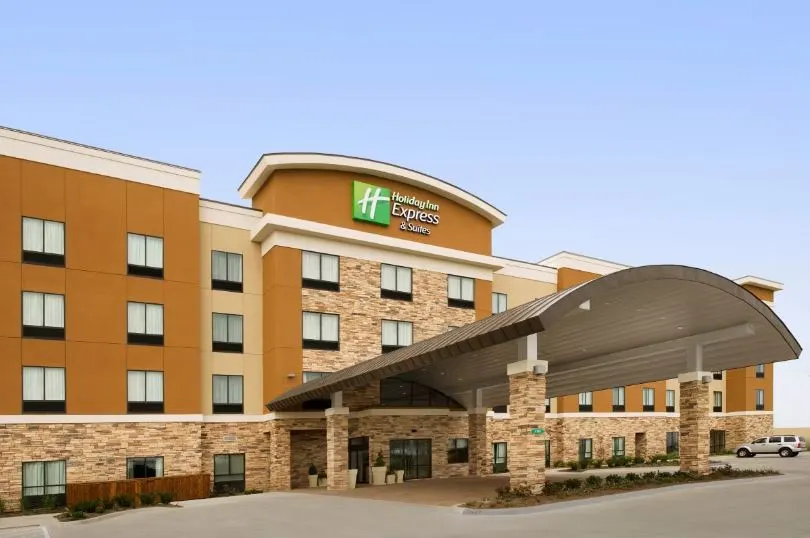Holiday Inn Express & Suites Waco South by IHG