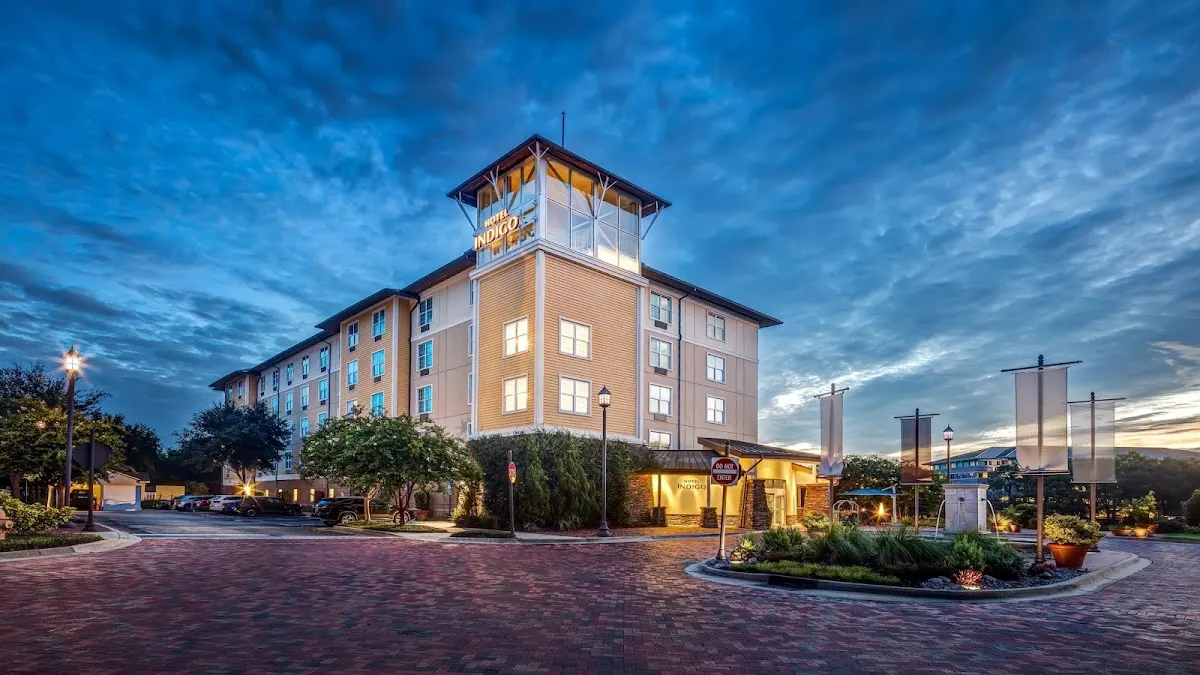 Hotel Indigo Jacksonville-Deerwood Park by IHG