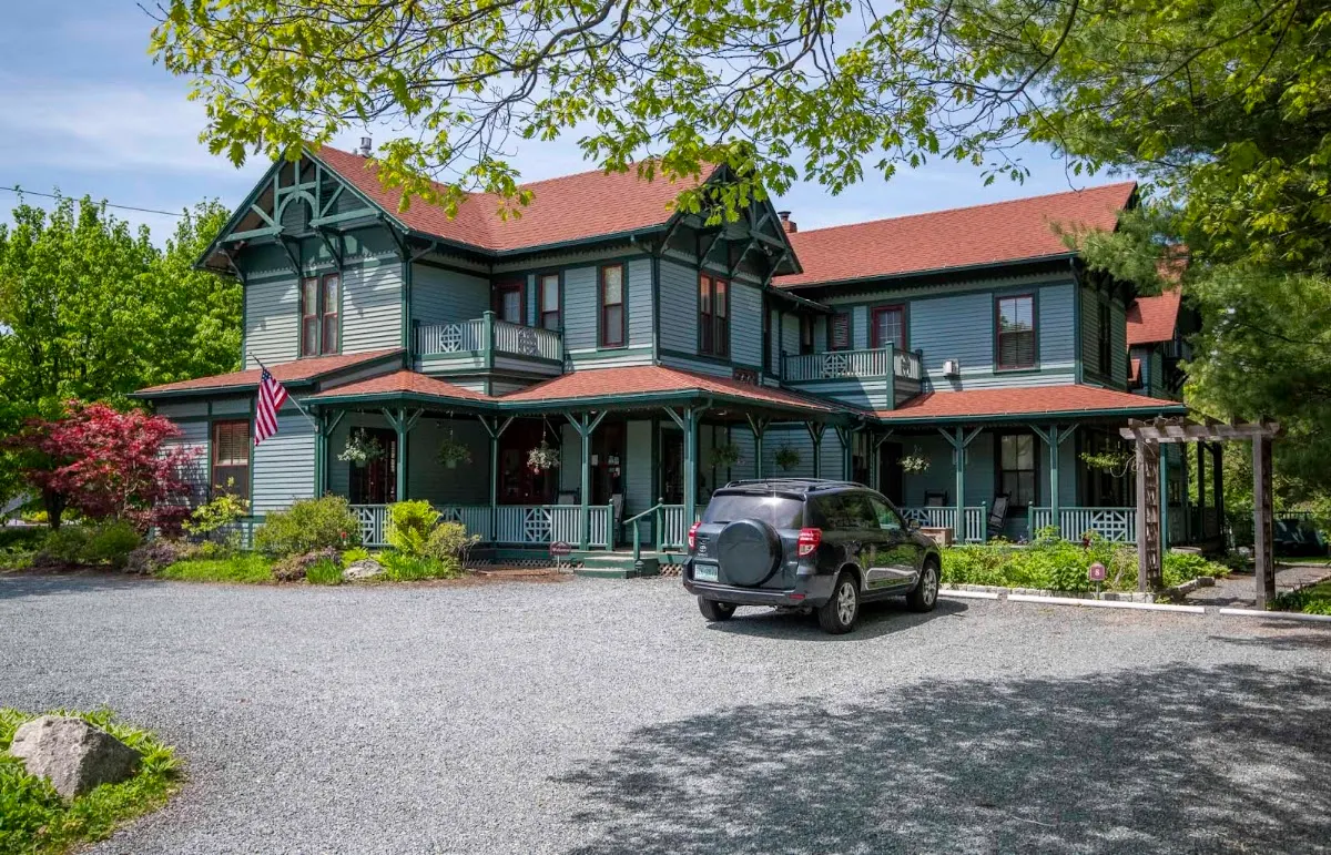 Primrose Inn