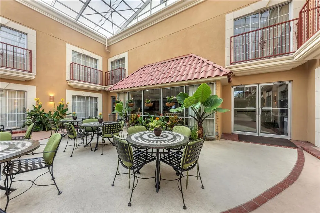 Best Western Plus Atrium Inn