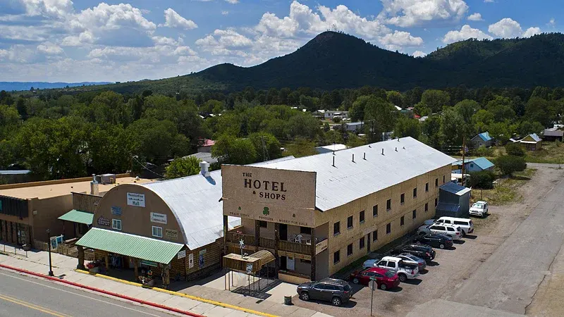 The Iron Rail Inn