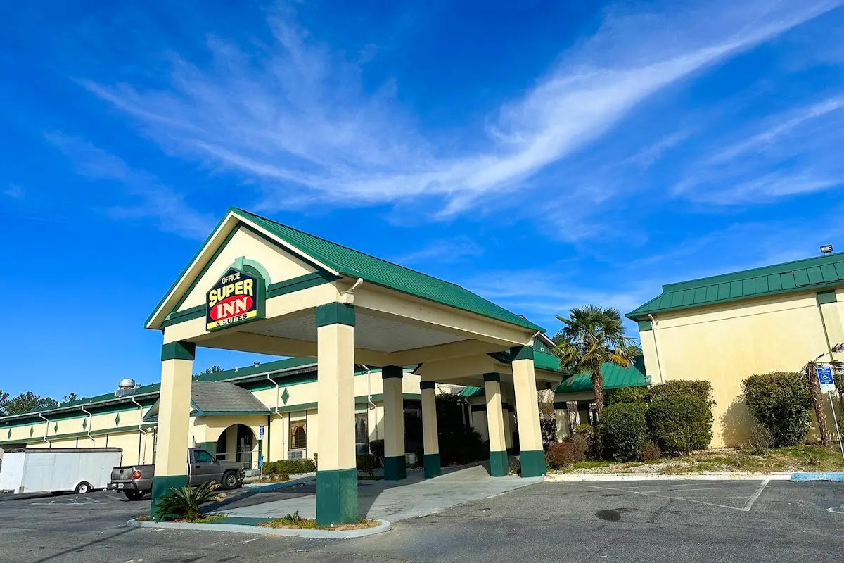 Super Inn & Suites by OYO Milledgeville