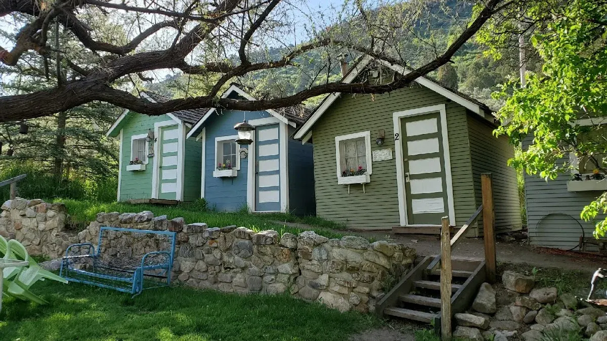 Bristol Cabins