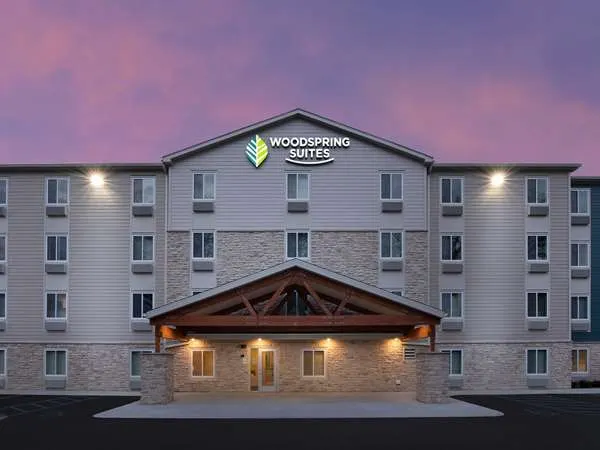 WoodSpring Suites Williston