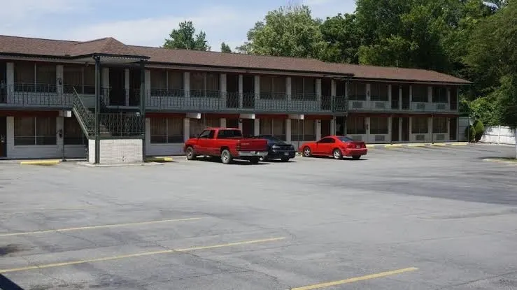 Budget Inn