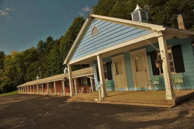 Starlight Inn