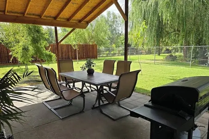 Willow Pond Oasis