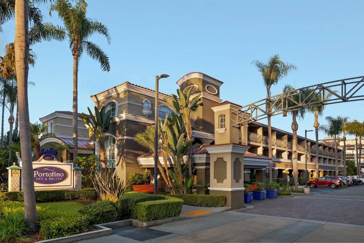 Anaheim Portofino Inn & Suites
