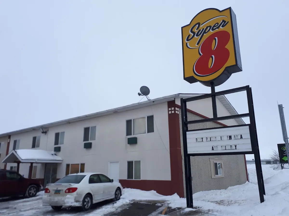 Super 8 by Wyndham West Fargo Main Ave ND