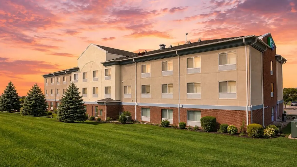 Holiday Inn Express & Suites Yankton by IHG