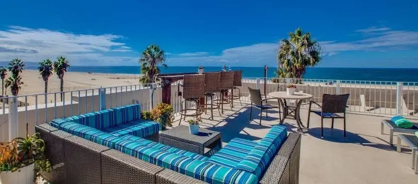Venice Breeze Suites