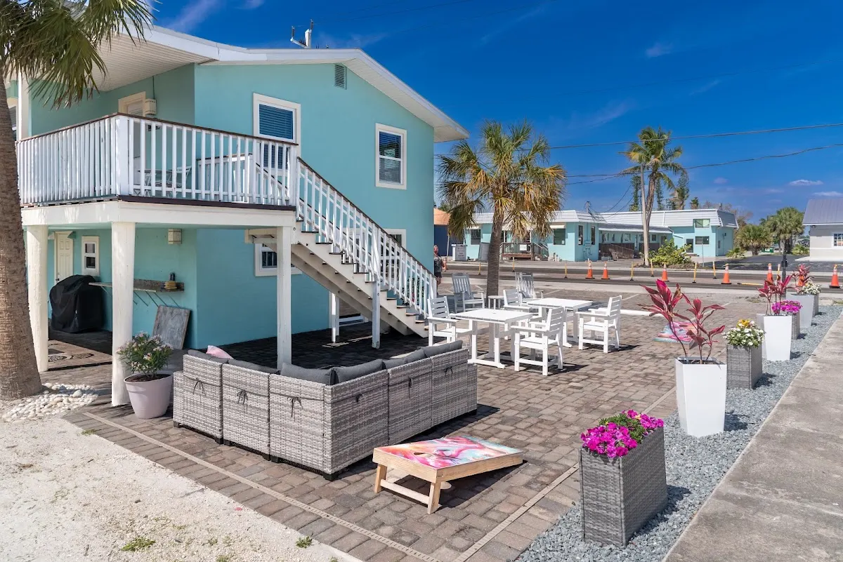 Flamingo Inn