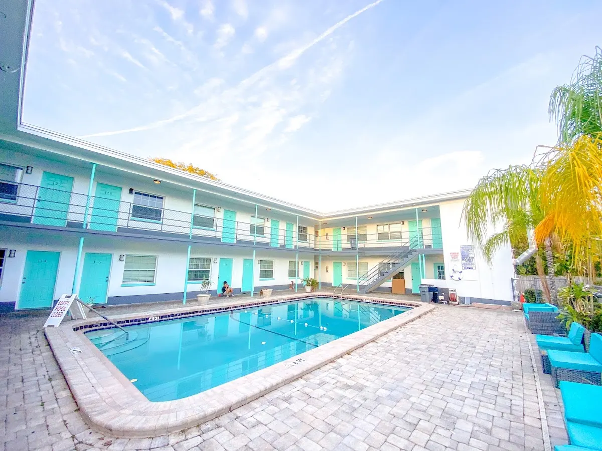 Empress Motel
