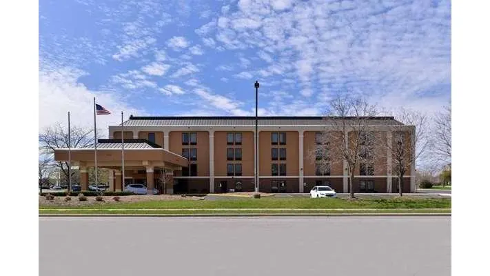 Quality Inn & Suites Matteson near I-57