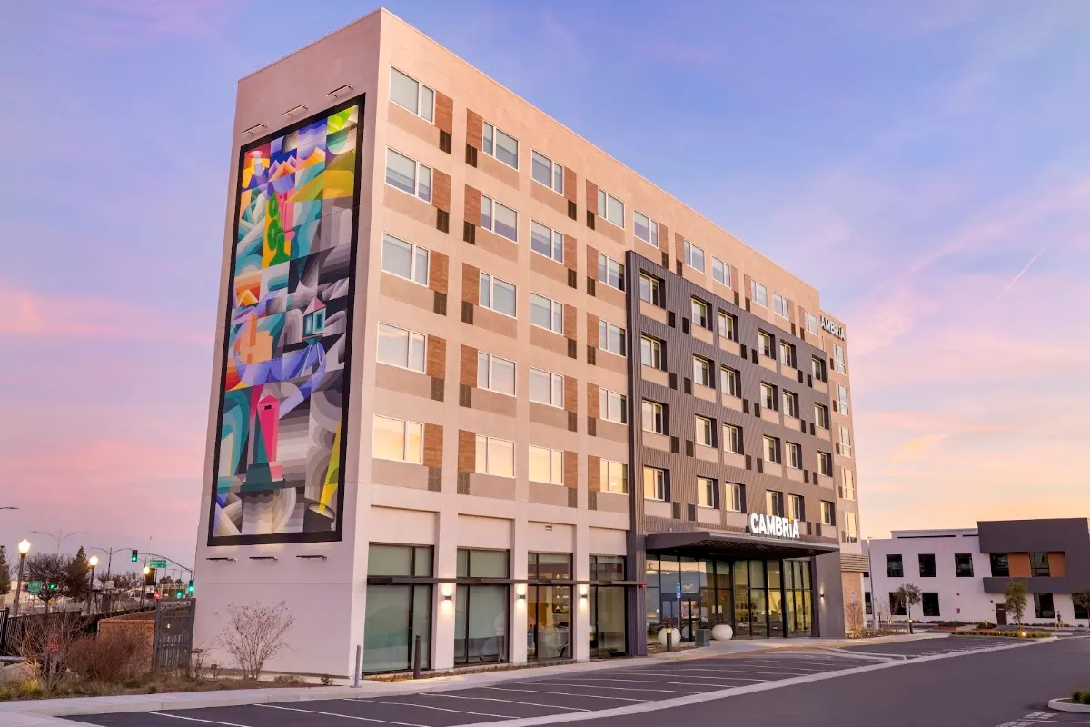 Cambria Hotel Burbank Airport