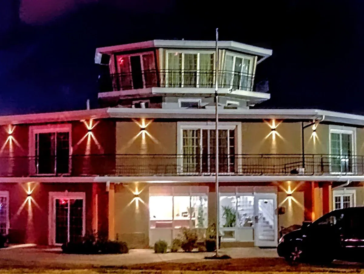 Satellite Motel