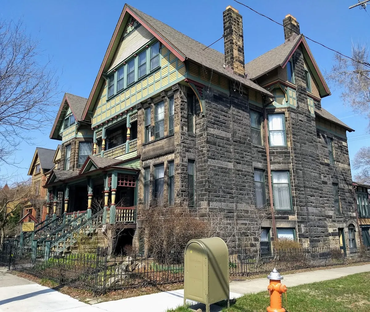 Stone Gables Inn