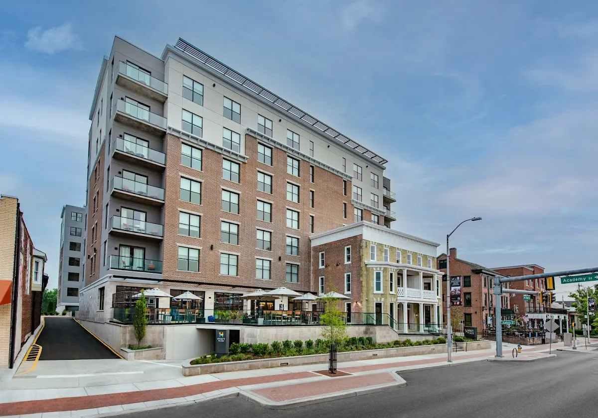 Hyatt Place Newark / Main Street