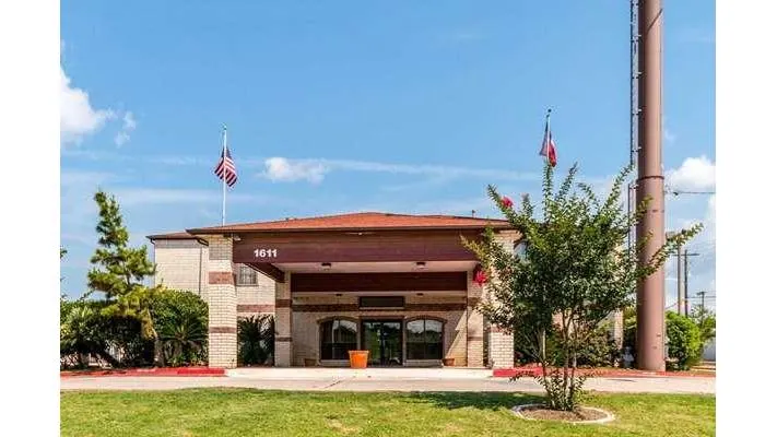 Quality Inn University near Downtown