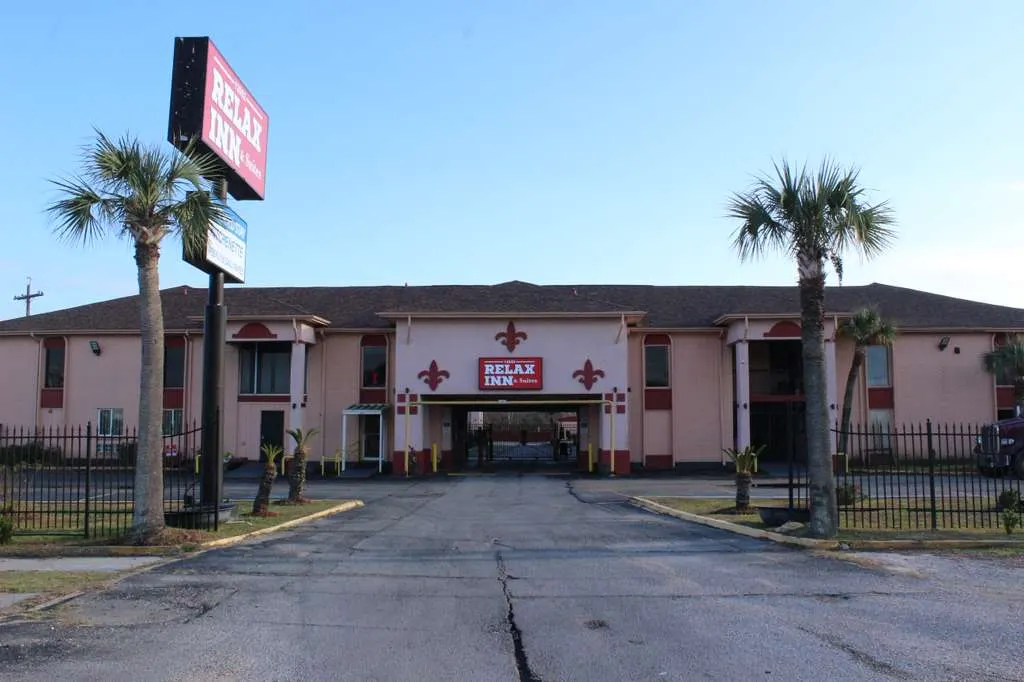 Relax Inn & suites