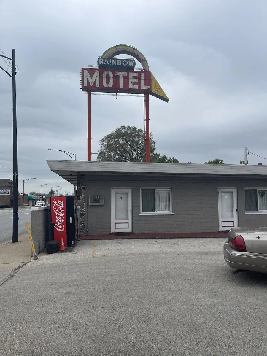 Rainbow Motel