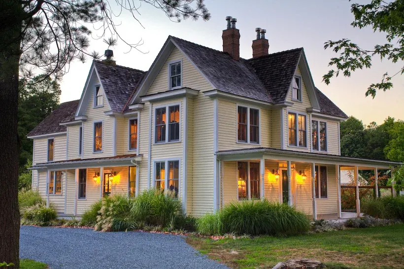George Brooks House B & B