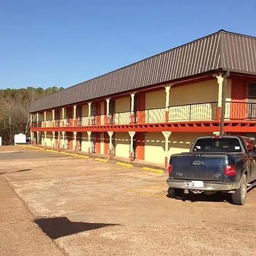Sportsman Inn and Suites
