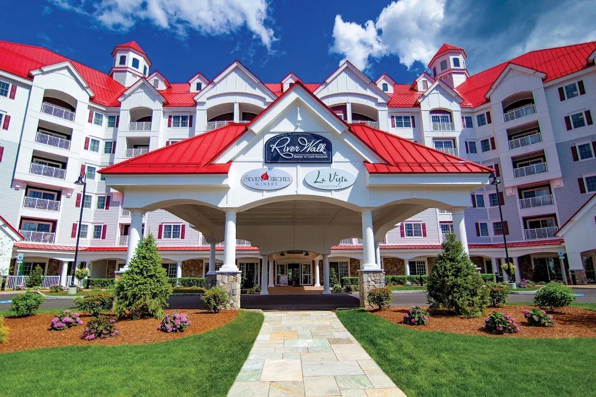 RiverWalk Resort at Loon Mountain