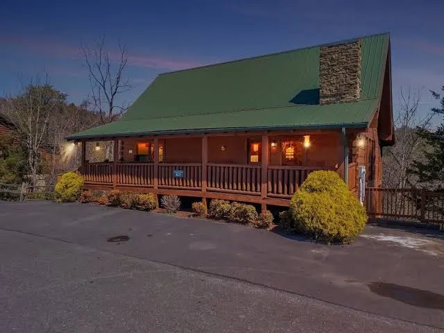 Ern821 - Tranquil Times 5 Bedroom Cabin