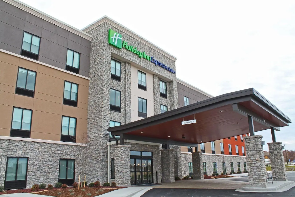 Holiday Inn Express & Suites St. Louis South - I-55 by IHG