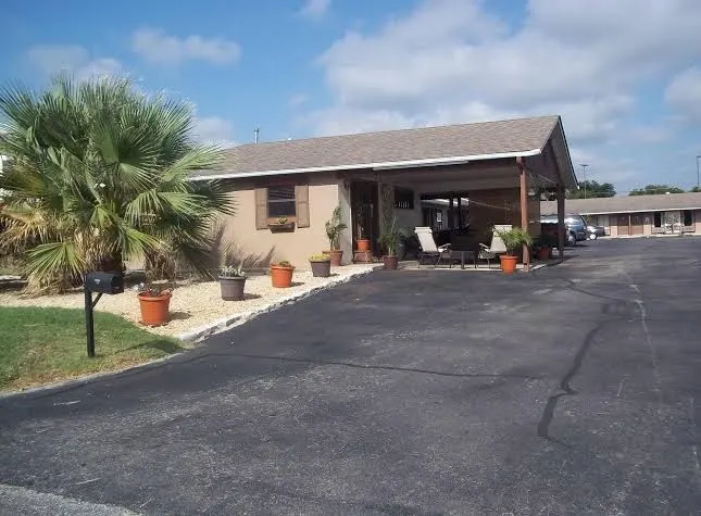 Sunset Inn & Suites