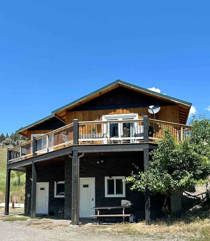 Prewett Creek Lodge and Studio