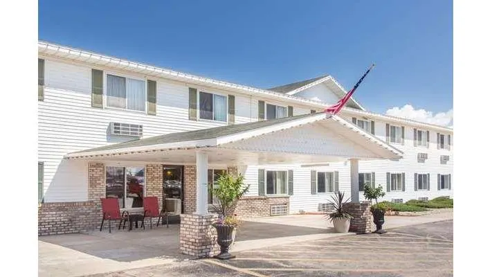 Super 8 by Wyndham Escanaba