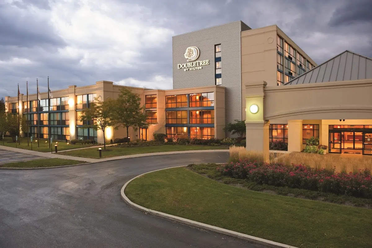DoubleTree by Hilton Hotel Chicago - Arlington Heights