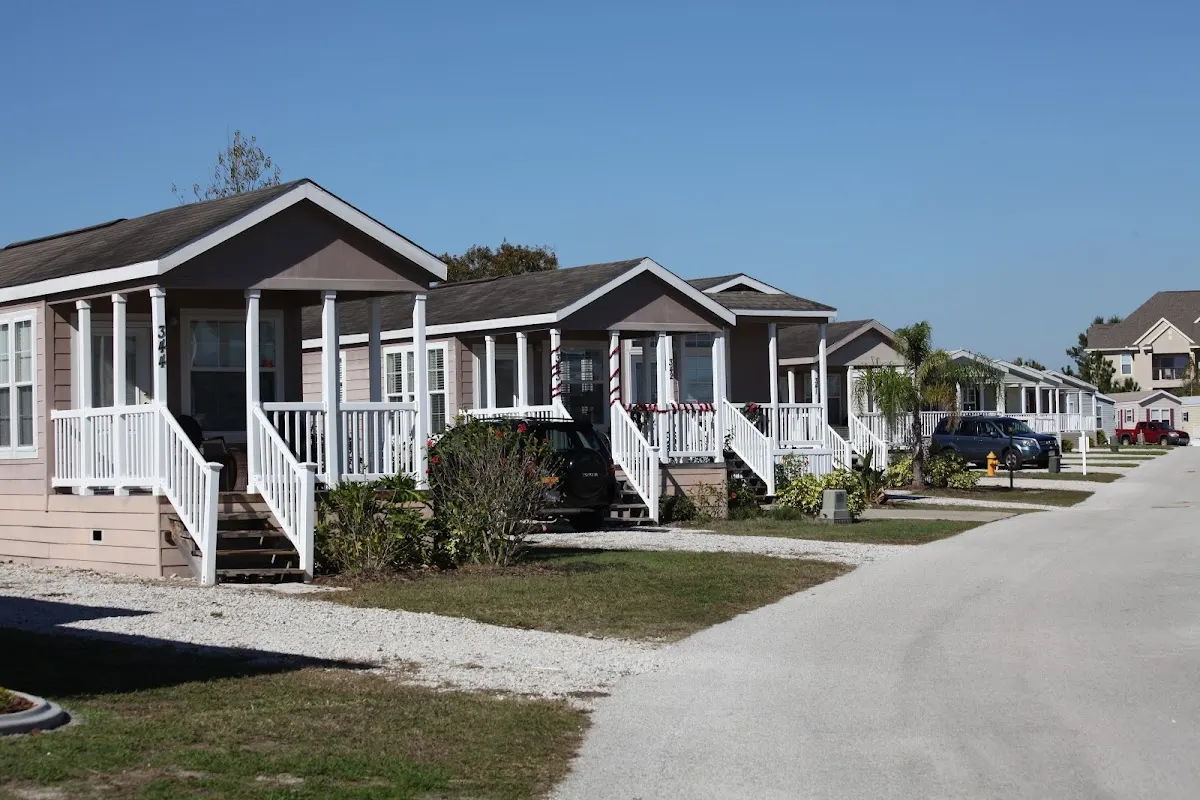 Lake Magic RV Resort - Clermont, FL