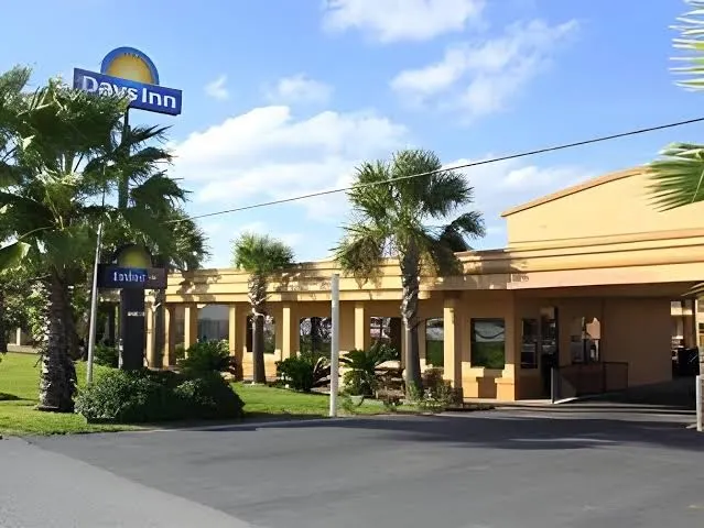 Days Inn by Wyndham Lake Charles