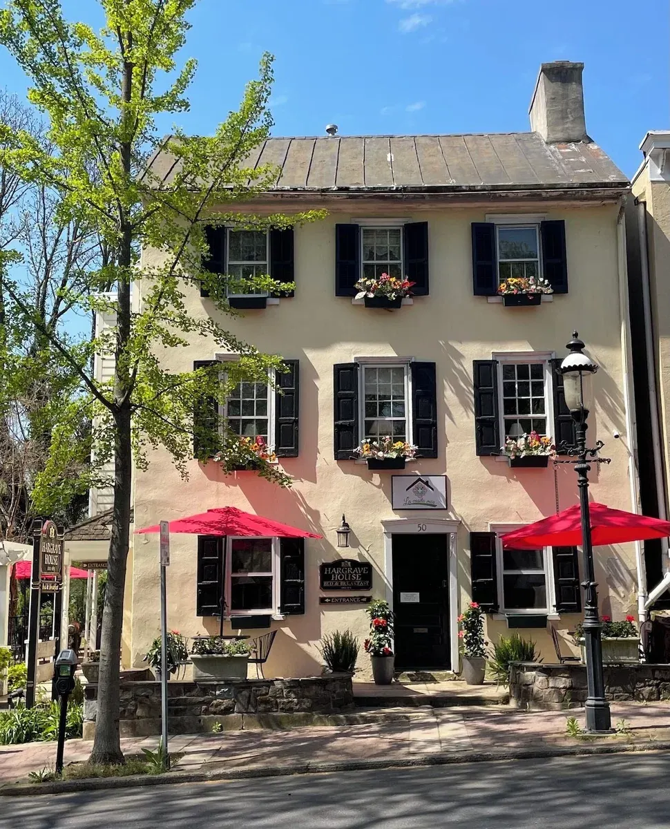 Hargrave House Bed & Breakfast